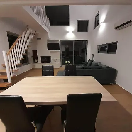 Loft House Zante 度假居 阿凯松