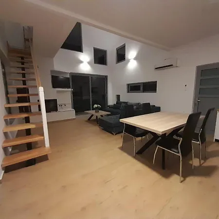 בית נופש Loft House Zante ארגאסי